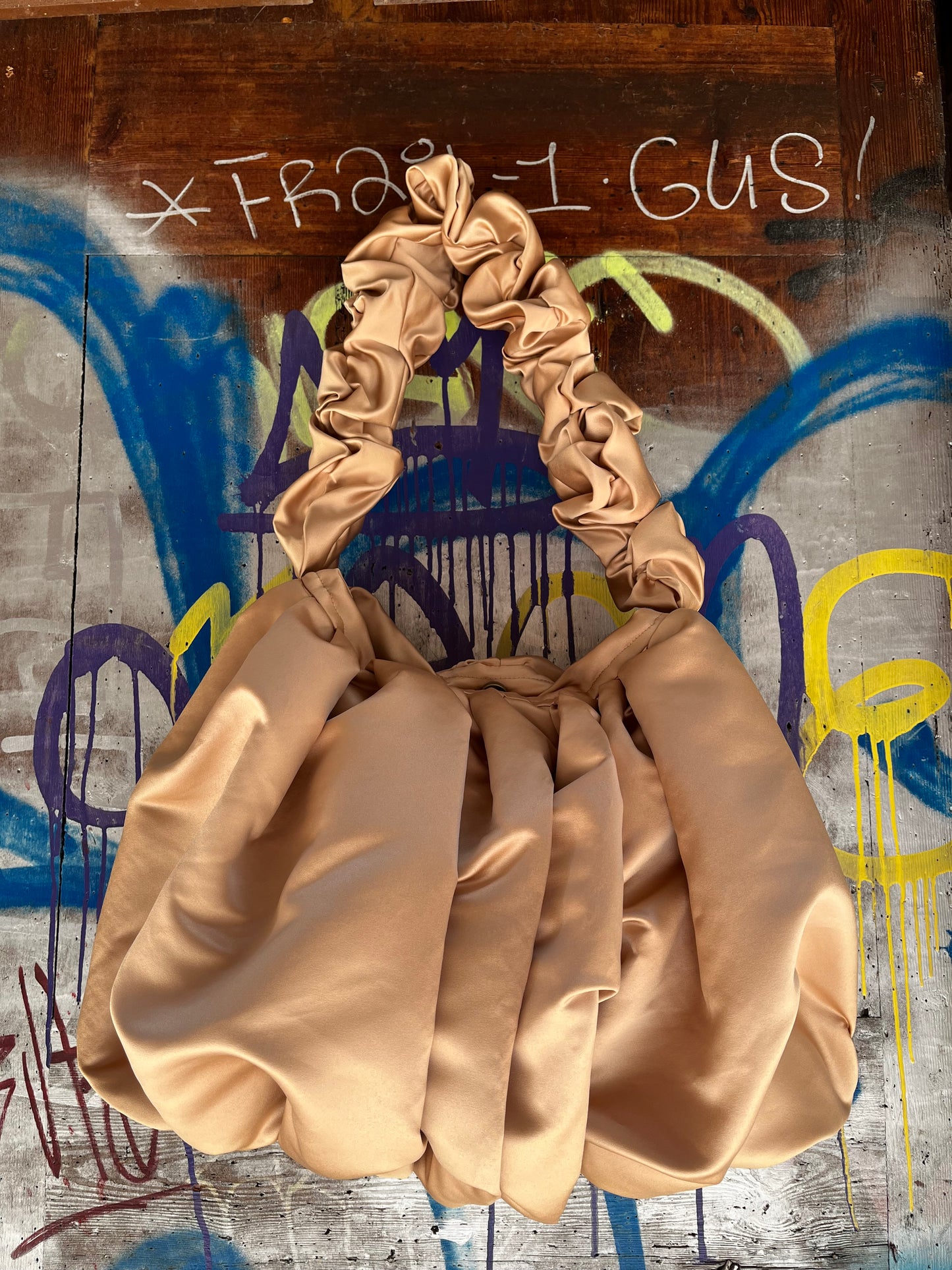 Nemesis - Ava Maxi - Sand