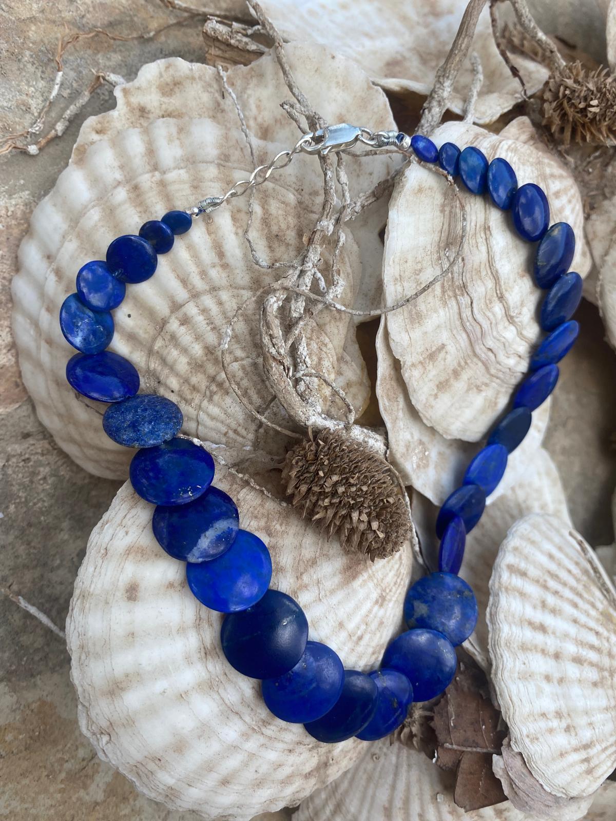 Meditative Parts - Necklace - Lapis lazuli